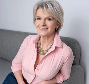 Kapás Katalin, pszichológus, aktív analitikus terapeuta, szexuálterapeuta, jógaterapeuta, pék, szülésznő, ügyvezető
